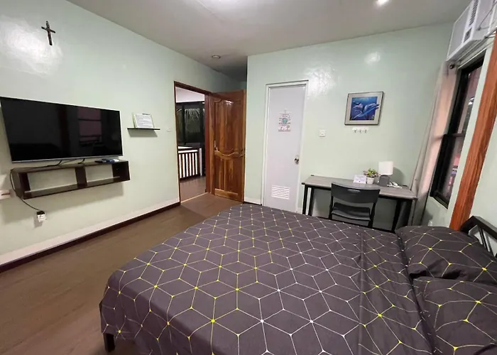 The Balete Resthouse Guest house Union (San Francisco)