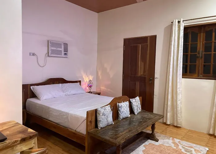 The Balete Resthouse 4* Union (San Francisco)