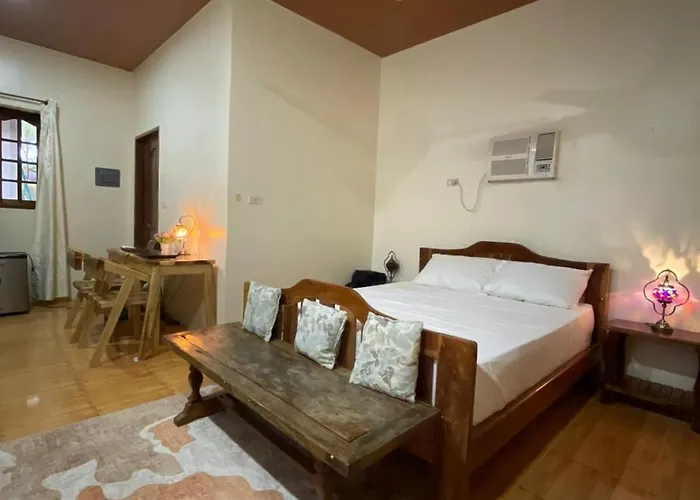 Guest house The Balete Resthouse 4*